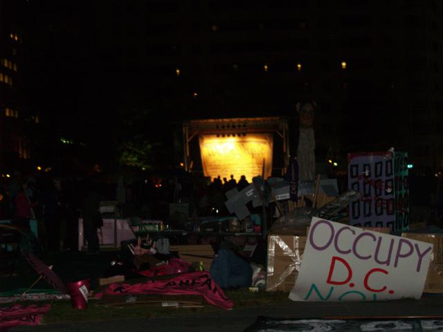 2011 pictures occupy dc night time